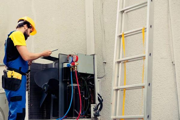 Roof Repairs and Upgrades from a Trusted Longwood Contractor